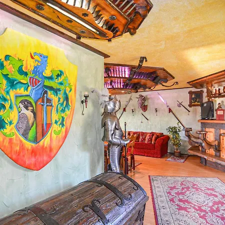 2 Bedroom Amazing In Nordwestuckermark בית נופש